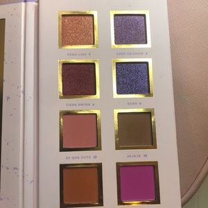 Alamar Cosmetics Spanglish palette